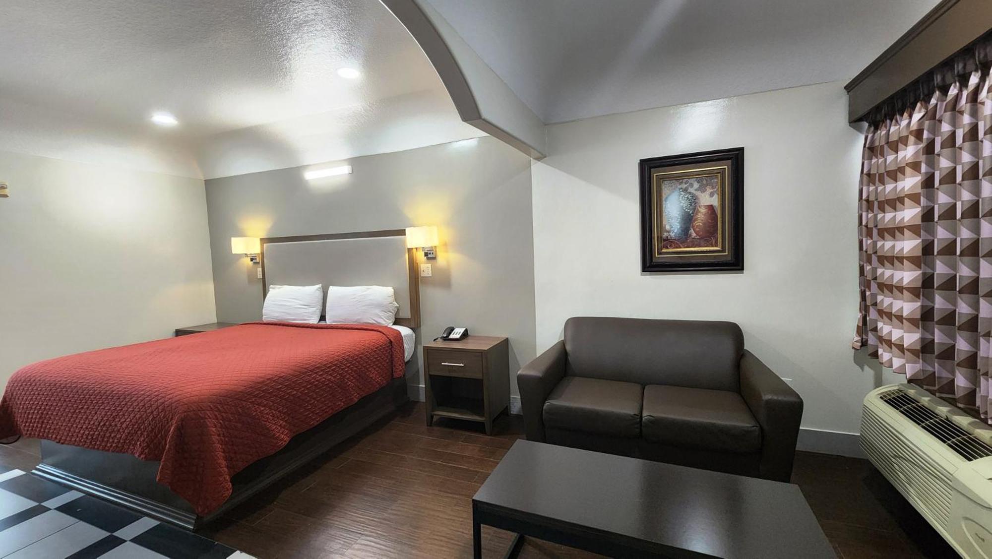 Scottish Inn & Suites Sam Houston Parkway 外观 照片